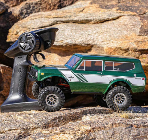 Redcat Ascent-18 International Scout II 1/18 4WD RTR Rock Crawler (Green) w/2.4GHz Radio, Battery & Charger