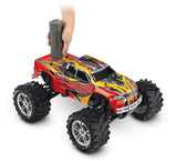 Traxxas T-MAXX Classic 1/10 Scale 4WD Monster Truck - White